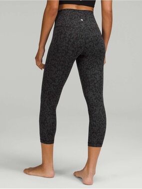 Lululemon Deep Coal Multi Colour way Align High Rise Capri Leggings Size 6 Women